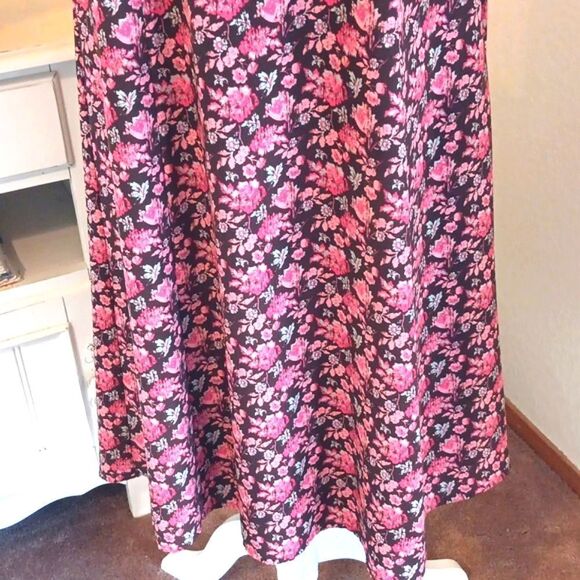 Croft and Barrow Floral Midi Dress - Picture 3 of 12